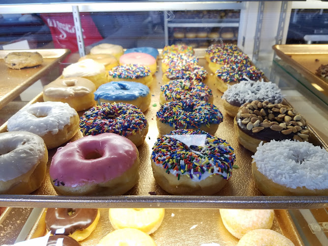 Daily Donuts storefront