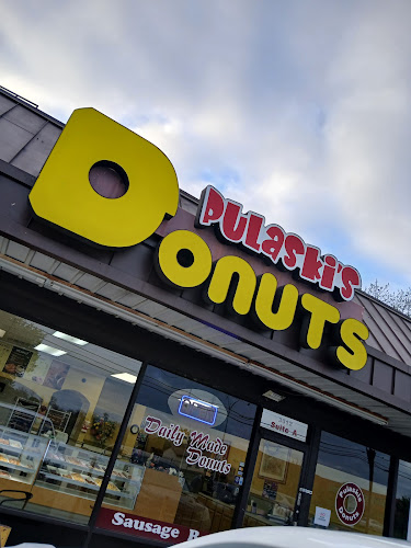 Pulaski's Donuts storefront