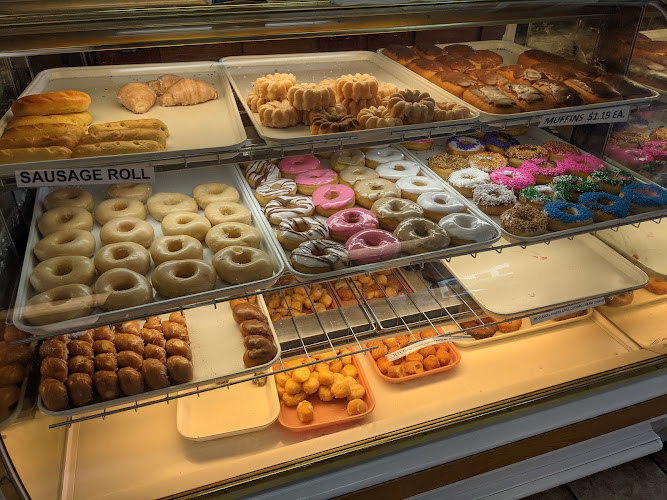 Hole In One Donuts storefront