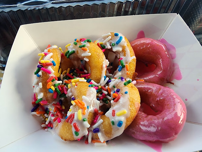Javi Mini Donuts storefront