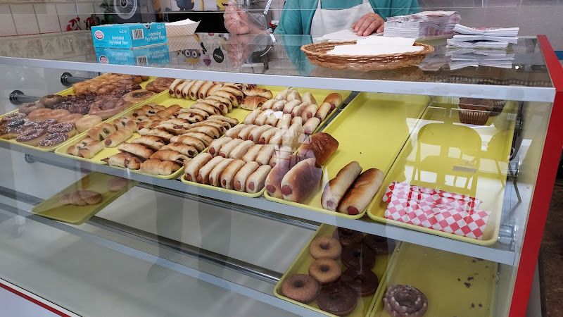 Cooper Donuts storefront