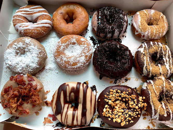 Duck Donuts storefront