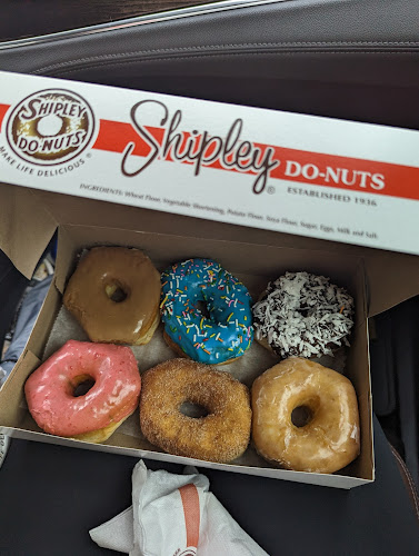 Shipley Do-Nuts Keith Bridge storefront