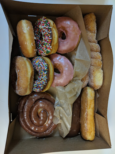 Tigard Donut storefront