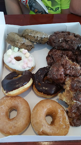 A'More Donuts storefront
