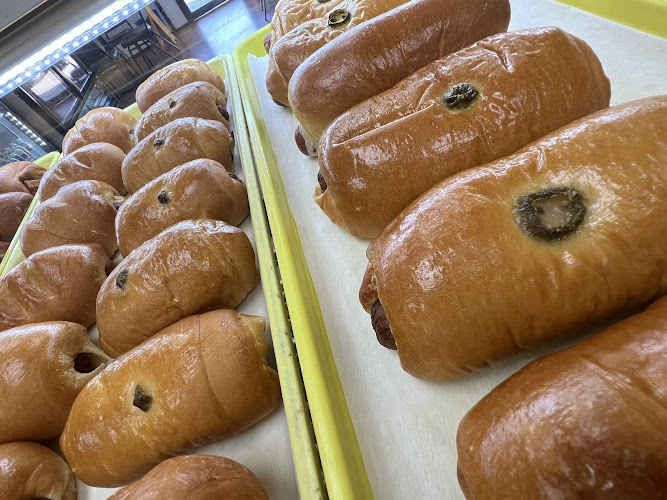 Morning Donuts storefront