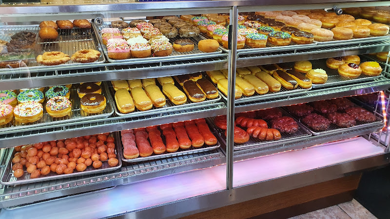 King Donuts storefront