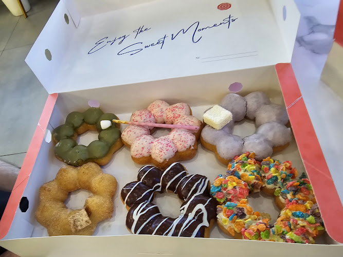 Mochi Ring Donuts storefront