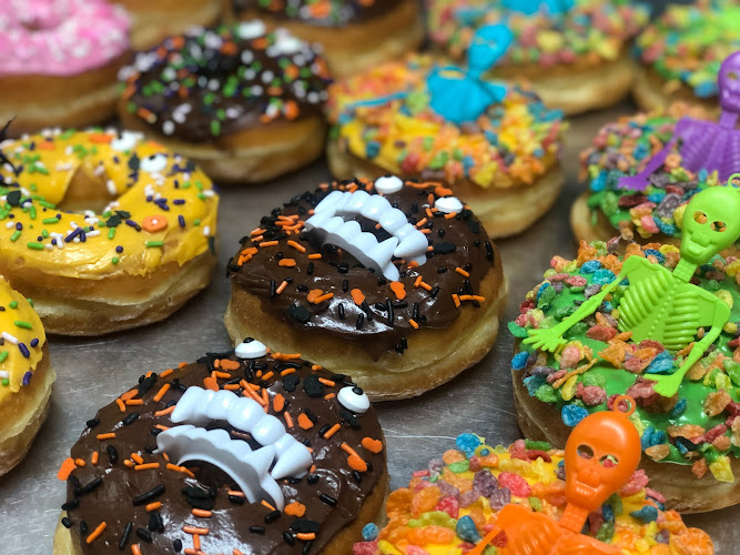 Cafe Donuts and smoothies storefront