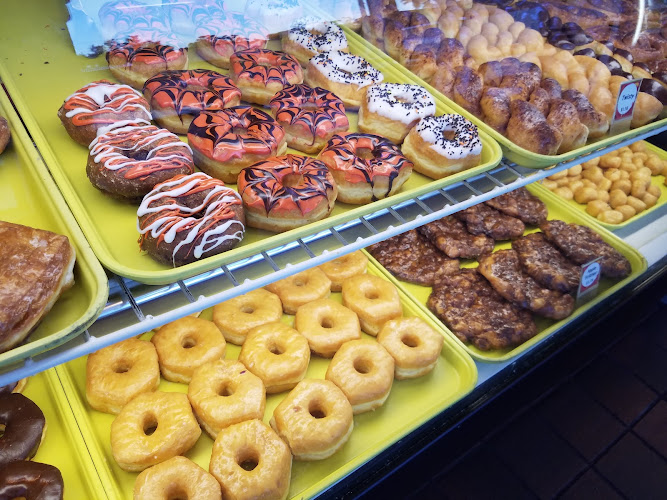 Fray's Donut House storefront