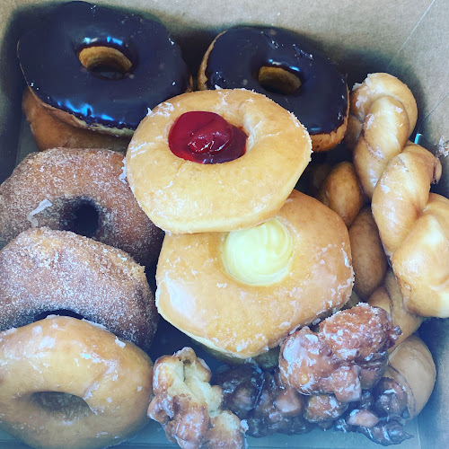 Chacha Bedoy Donuts and Bakery storefront