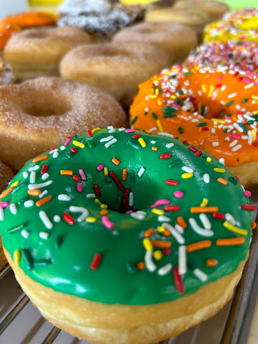 Aimee Donuts storefront