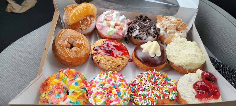 Peace, Love and Little Donuts of Virginia Beach storefront