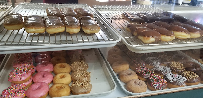 D K Donuts storefront