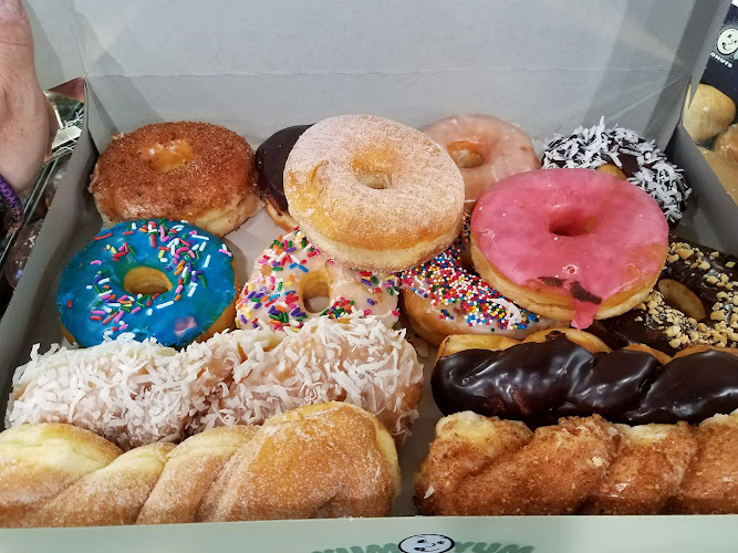 Yum Yum Donuts. storefront