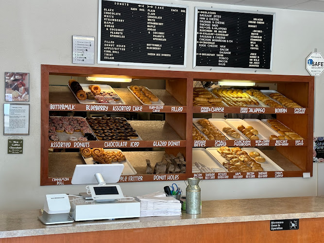 Baker's Dozen Kolaches & Donuts storefront