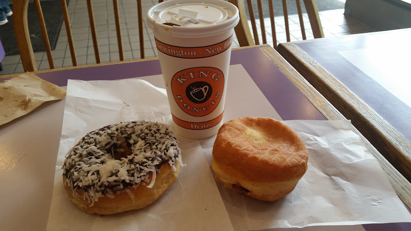 King Donuts storefront