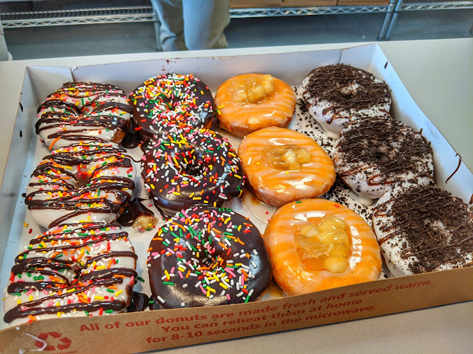 Duck Donuts storefront