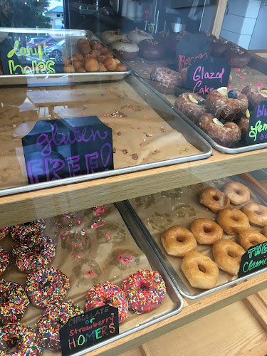 Bougie’s Donuts & Coffee storefront
