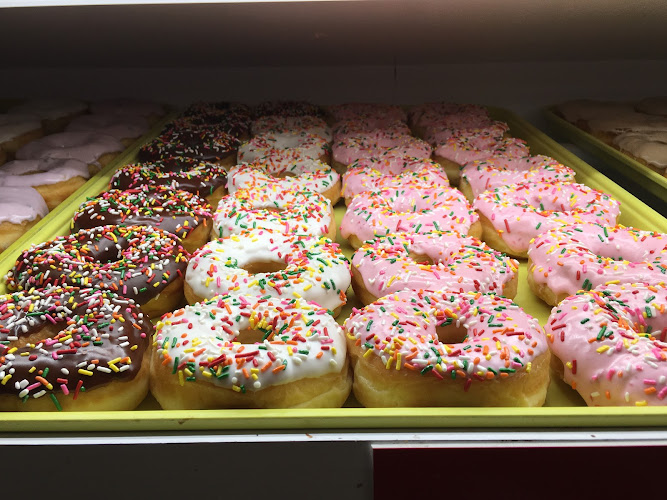 Rise N Shine Donuts storefront