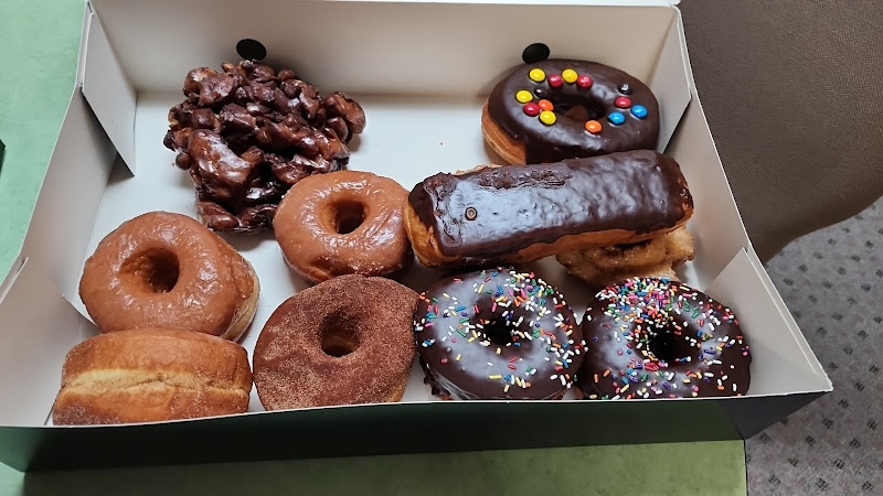 Legendary Doughnuts storefront