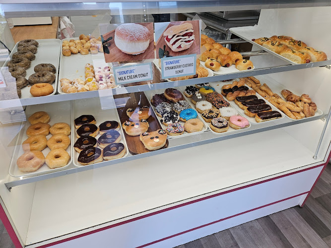 Manna Donuts E. Berry storefront