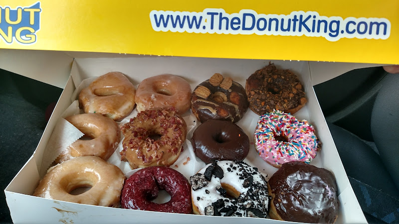 Donut King storefront