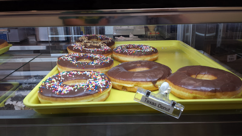Texas Donuts storefront