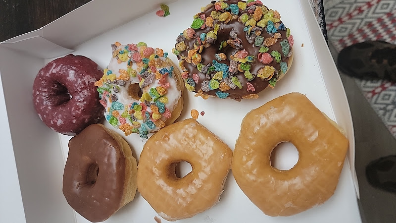 Donut Time storefront