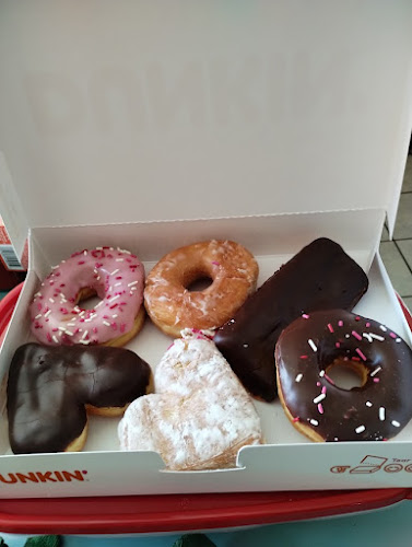Dunkin' storefront