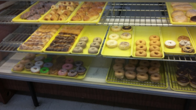 Southern Maid Donuts storefront