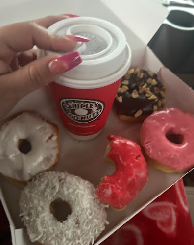Shipley Do-Nuts storefront