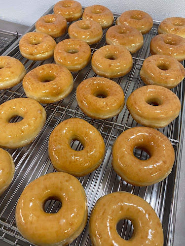 Emily Donuts Crossville storefront