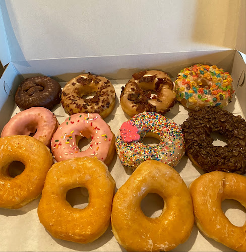 Donut Parlor storefront