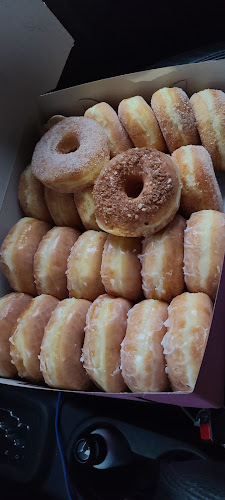 Granny's Donuts storefront