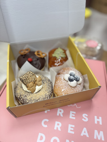 Flour Premium Doughnut storefront