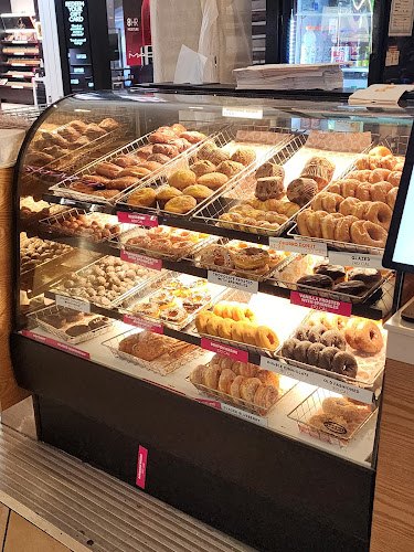 Dunkin' storefront