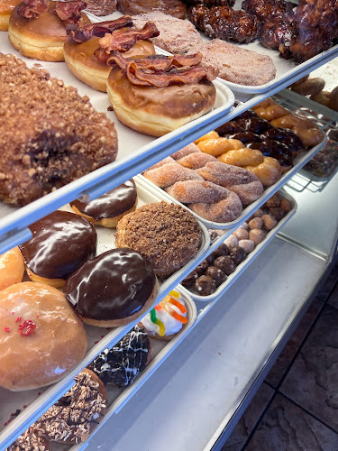Rainbow Donuts by Ava storefront