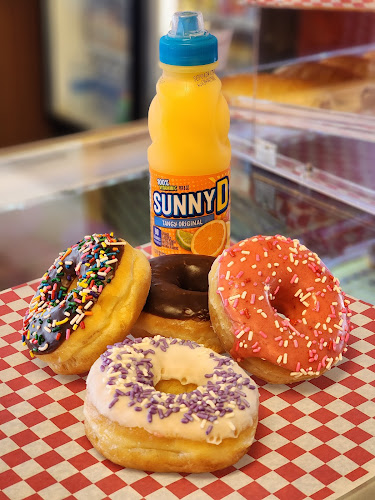 Trenton Doughnuts storefront