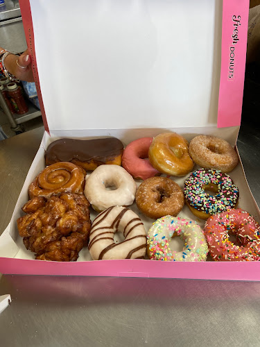 Hole In One Donuts storefront
