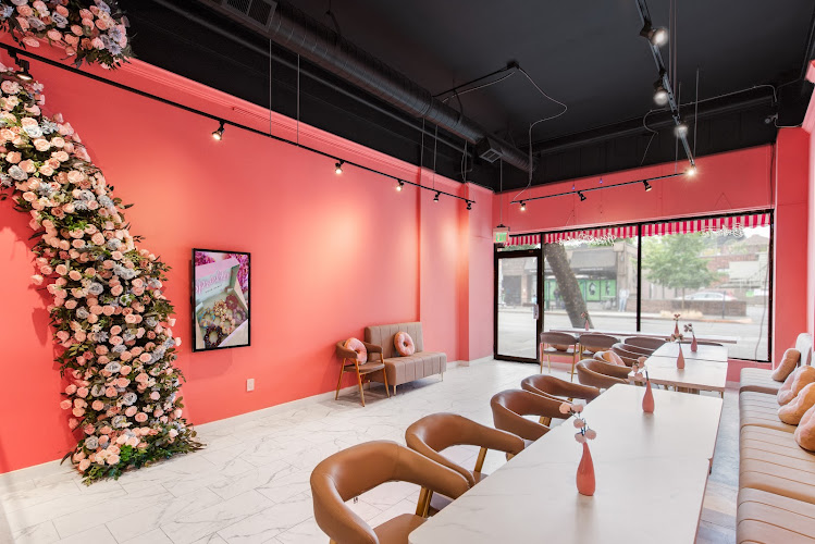 Bober Tea and Mochi Dough storefront