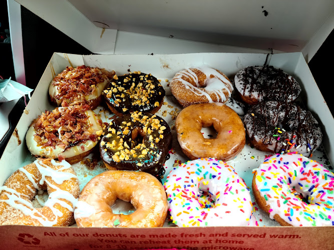 Duck Donuts storefront