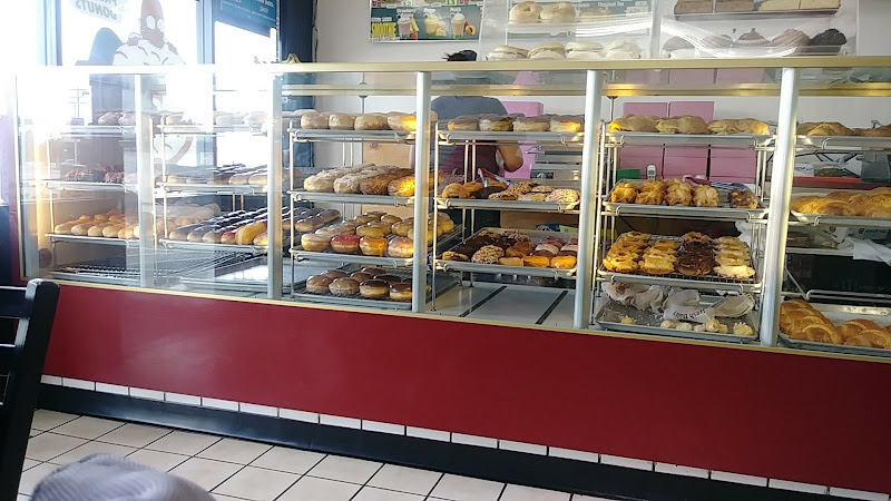 K Inn Doughnuts storefront