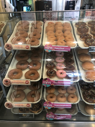 Krispy Kreme storefront