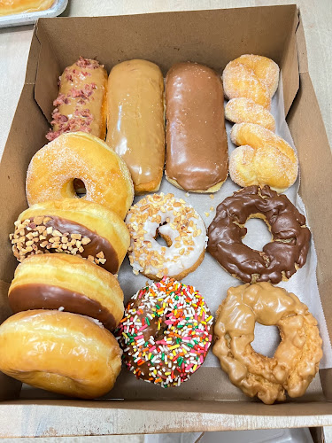 Sunny's Donuts storefront