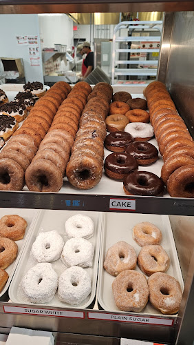 Shipley Do-Nuts storefront