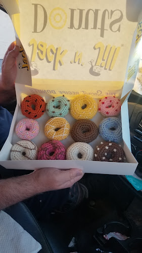 Jack 'N' Jill Donuts storefront