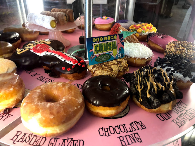 Voodoo Doughnut storefront