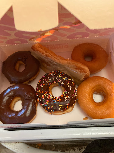 Dunkin' storefront
