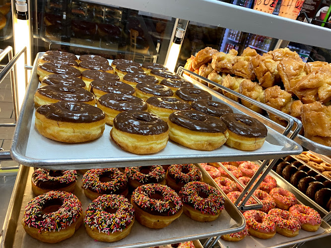 BoSa Donuts storefront